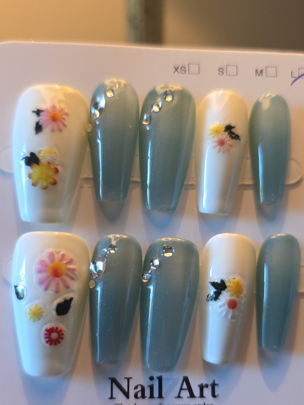 Elegant Blue & White Floral Press-On Nails Size Large